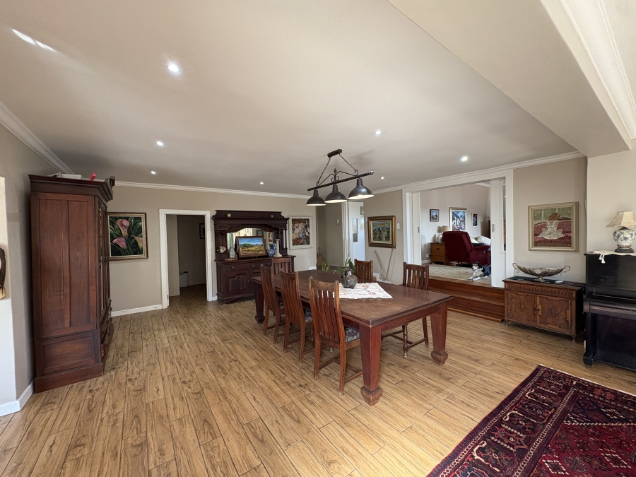 4 Bedroom Property for Sale in Nahoon Beach Eastern Cape